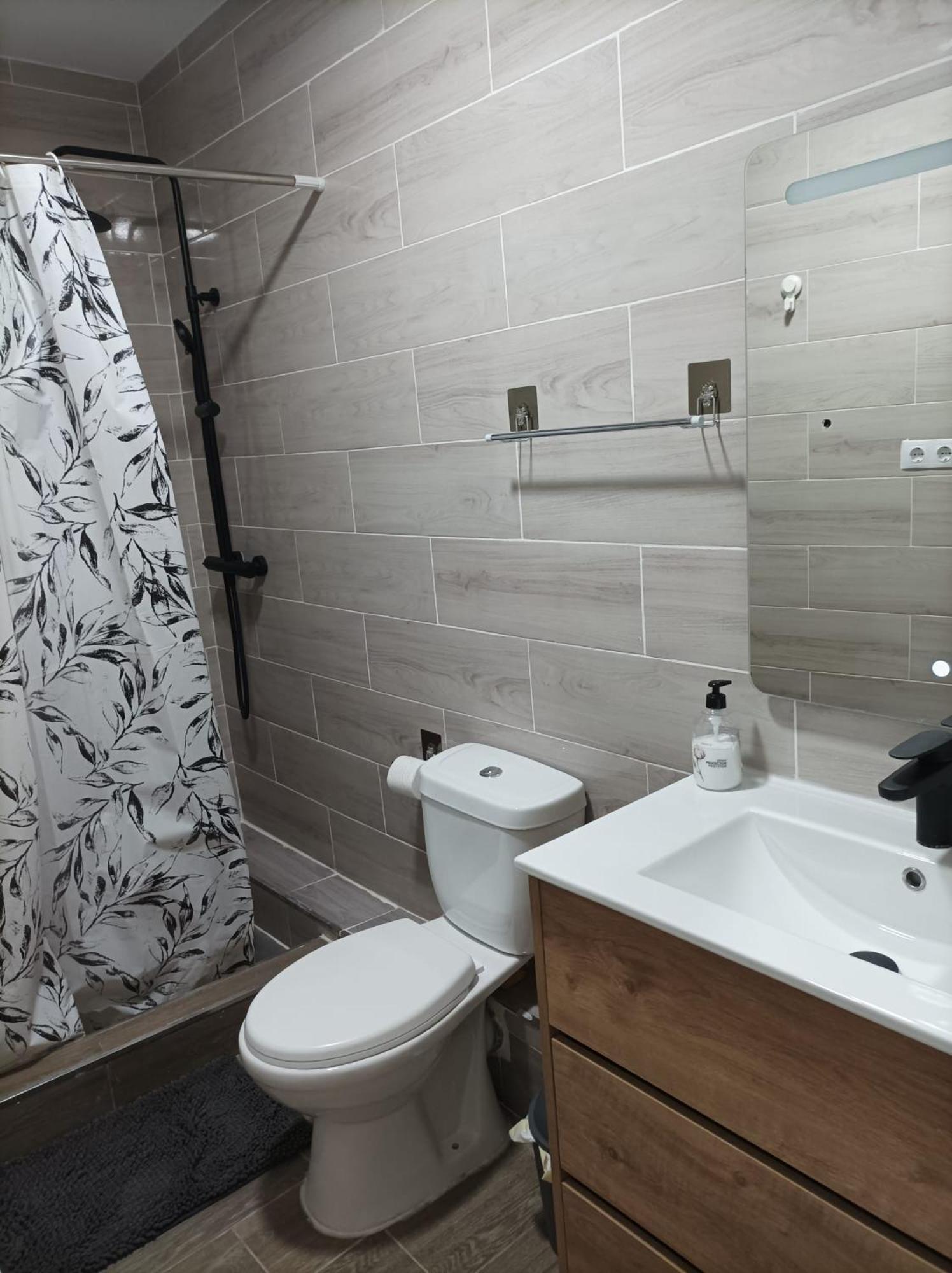Alojamiento Alisson Apartment Villena Exterior photo